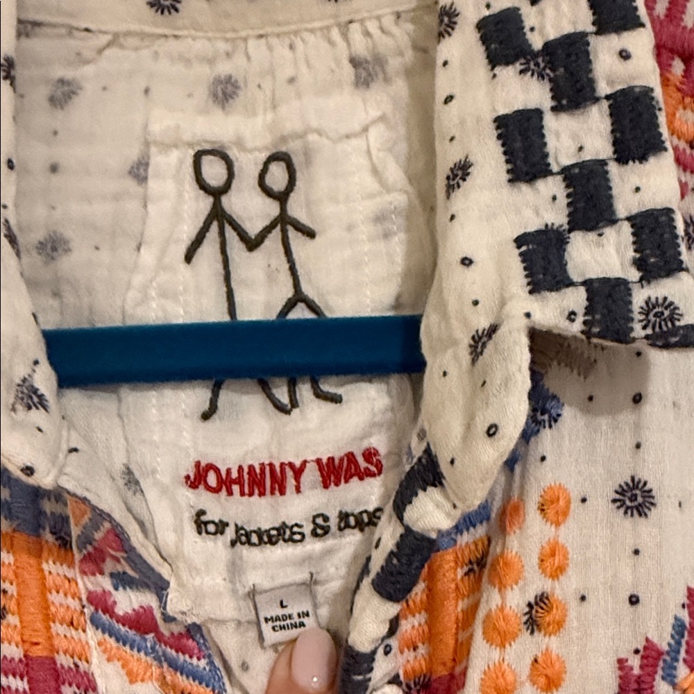 Johnny Was White Blouse with Multicolor Embroidery - Picture 4 of 7